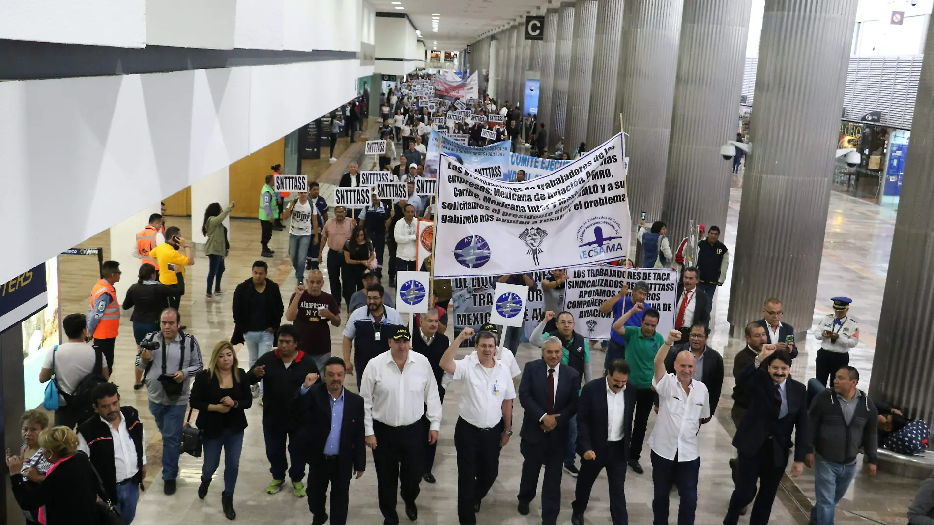 Asociación Sindical de Pilotos Aviadores de México CUARTOSCURO